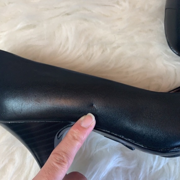 EURO Soft By Sofft Black patent Leather Heels Peep Toe Shoes Size 8 - Picture 11 of 15